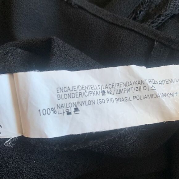 Zara woman’s top used with laced design on bilateral sides - Picture 4 of 6